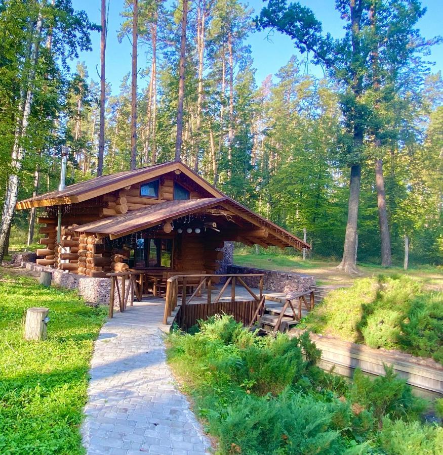 Resort Stariy Prud Pylypovychi Екстериор снимка