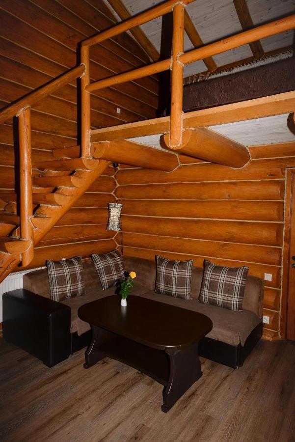 Resort Stariy Prud Pylypovychi Екстериор снимка