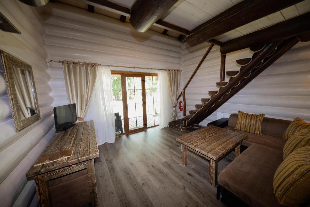 Resort Stariy Prud Pylypovychi Екстериор снимка