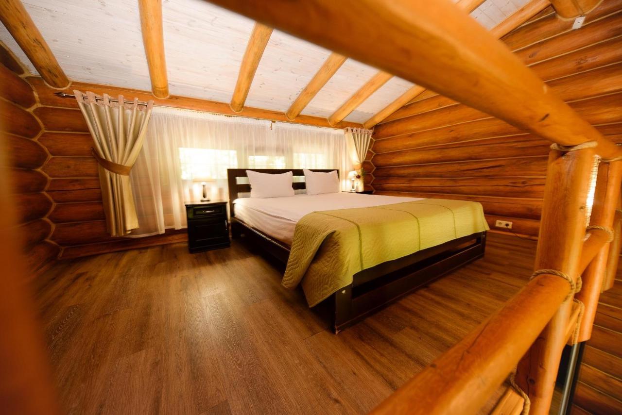 Resort Stariy Prud Pylypovychi Екстериор снимка