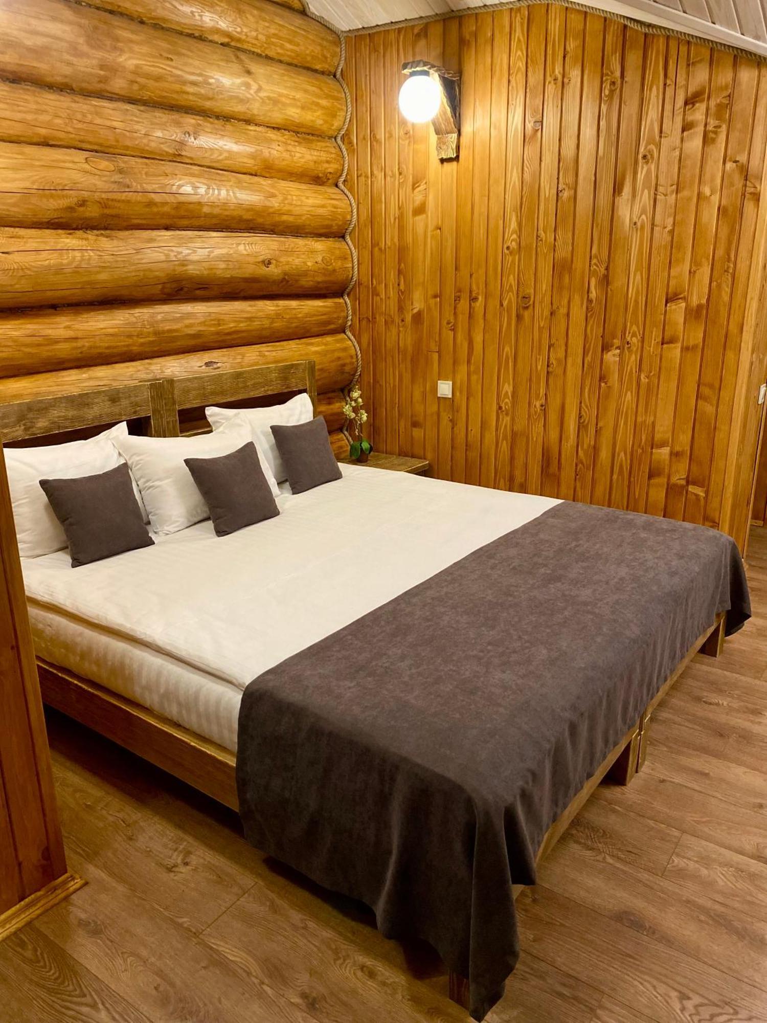 Resort Stariy Prud Pylypovychi Екстериор снимка