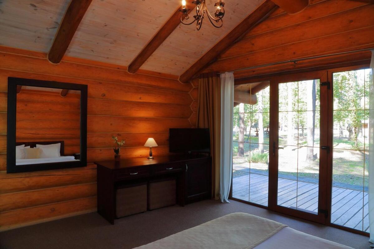 Resort Stariy Prud Pylypovychi Екстериор снимка
