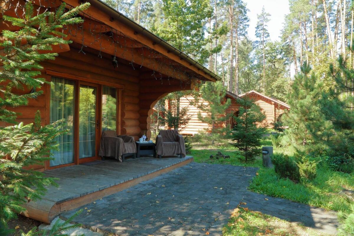Resort Stariy Prud Pylypovychi Екстериор снимка